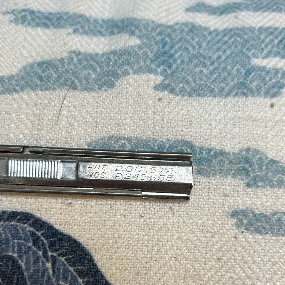 Vintage Speedway File Fastener - Picture 2 of 5